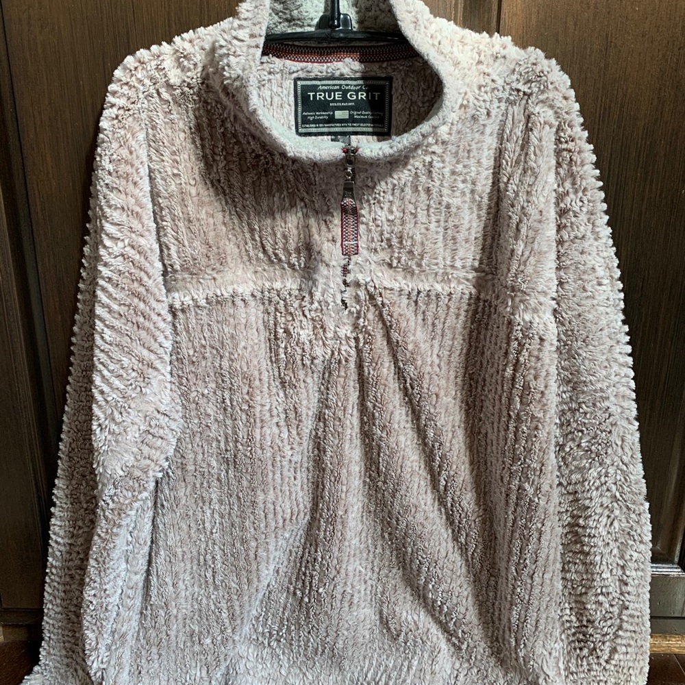 True Grit lavender fleece pullover.